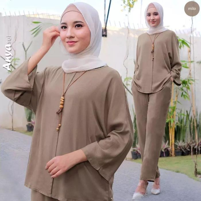 Gambar setelan wanita kekinian oni set muslim bahan rayon - Biru dari NOS official undefined Tokopedia