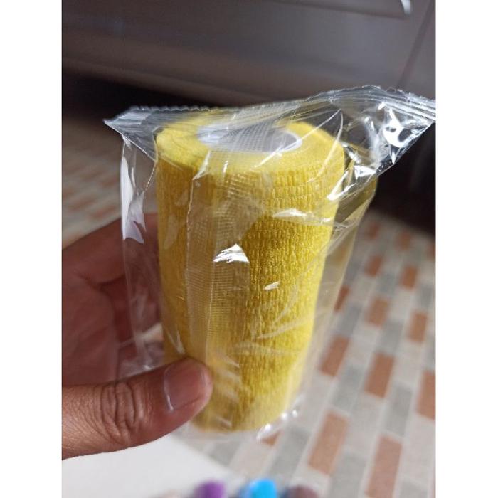 Gambar Cohesive Bandage Perban Kohesif Berperekat Elastis 15cm x 4.5m - Kuning dari Mersing Jersey Solo undefined Tokopedia