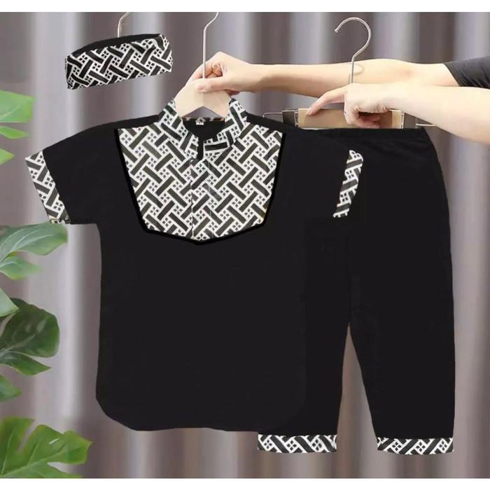 Gambar Koko Anak Laki Laki Setelan Koko Motif Batik Gratis Peci 1-10 Tahun - Hitam, 1-2 Tahun dari MATA24SALE undefined Tokopedia
