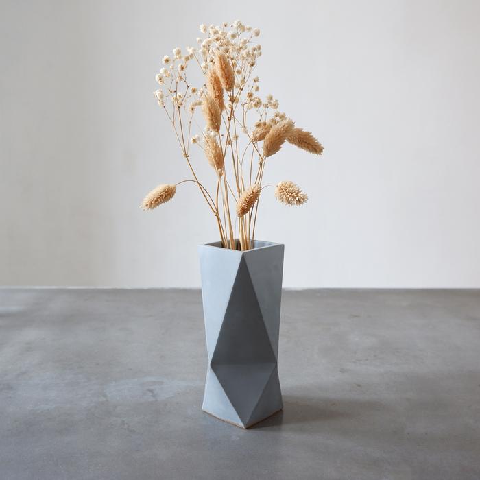 Gambar CONCREATE Vas Bunga Roselyn / Flower Vase / Pot Bunga / Dekorasi Meja - Abu-abu dari Concreate living undefined Tokopedia