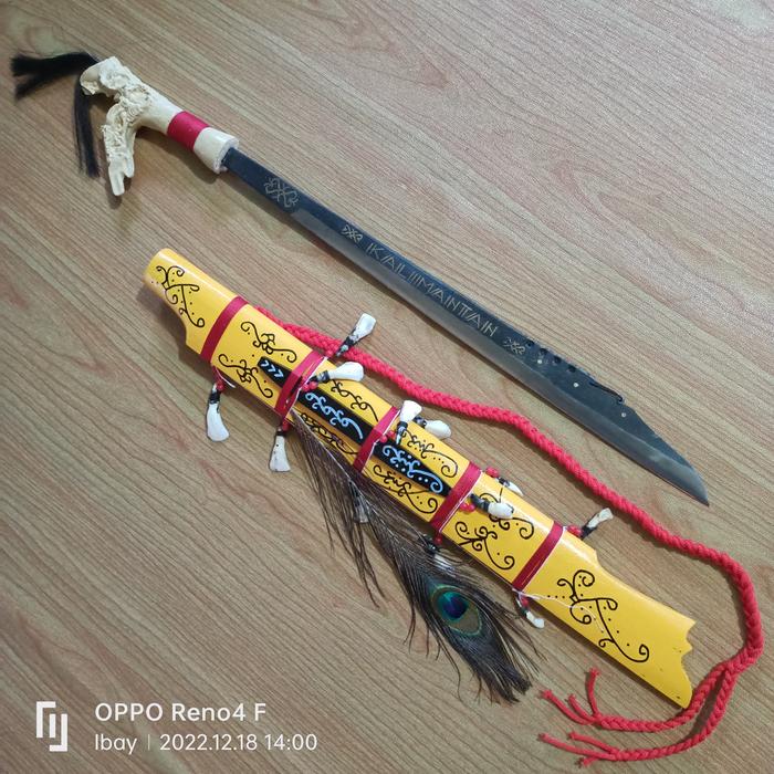 Gambar Mandau kalimantan khas Dayak - Kuning dari BUDAYA KALIMANTAN undefined Tokopedia