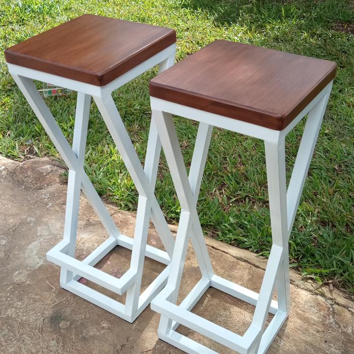 Gambar Kursi Cafe Minimalis Kursi Bar Kursi Makan Besi Kayu - Kaki Besi Putih dari Cilee Store undefined Tokopedia