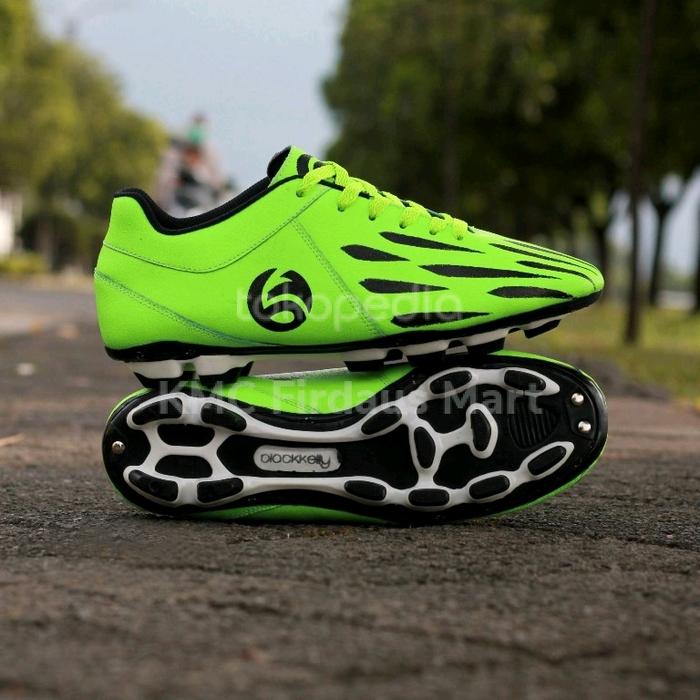 Gambar Sepatu Bola Pria LEF BCL 606 dari KMC FASHION STORE undefined Tokopedia
