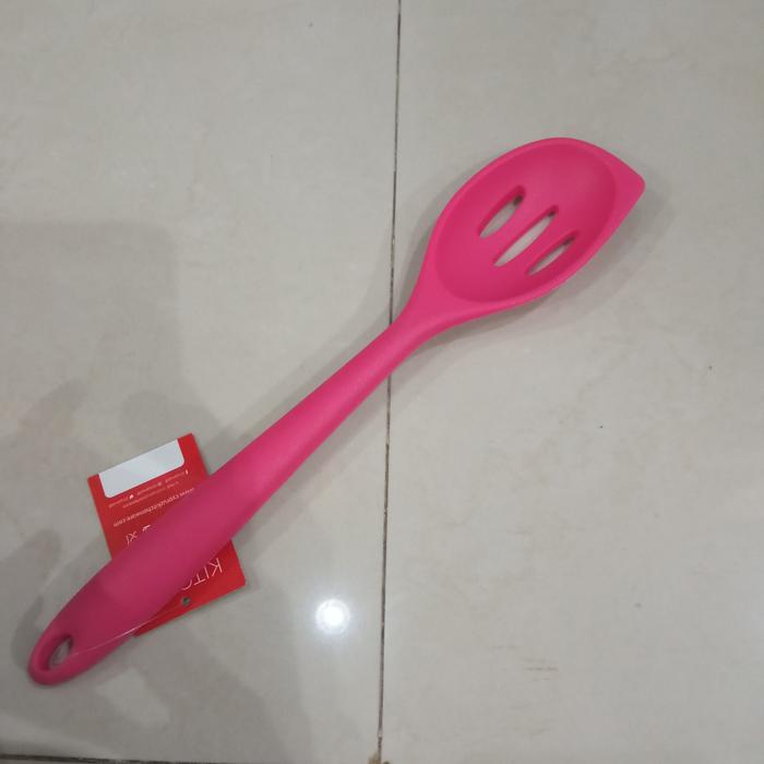 Gambar OBRAL SALE!! Spatula Sutil Silicone Gagang Kayu Oil Brush Soup Kocokan - SlottedSpoon 2 dari HomeRepublic undefined Tokopedia