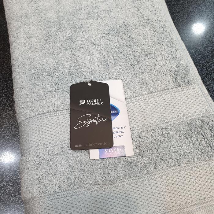 Gambar Handuk Terry Palmer Anti Bakteri Super Tebal 70x140 Original Asli - Light Blue dari Room16 undefined Tokopedia