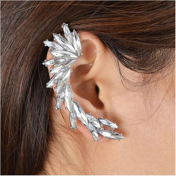 Gambar Anting Crystal Studs Ear Cuffs Elegant Earring Bridal Jewelry 1122-173 - SILVER dari Come and Buy Jkt undefined Tokopedia