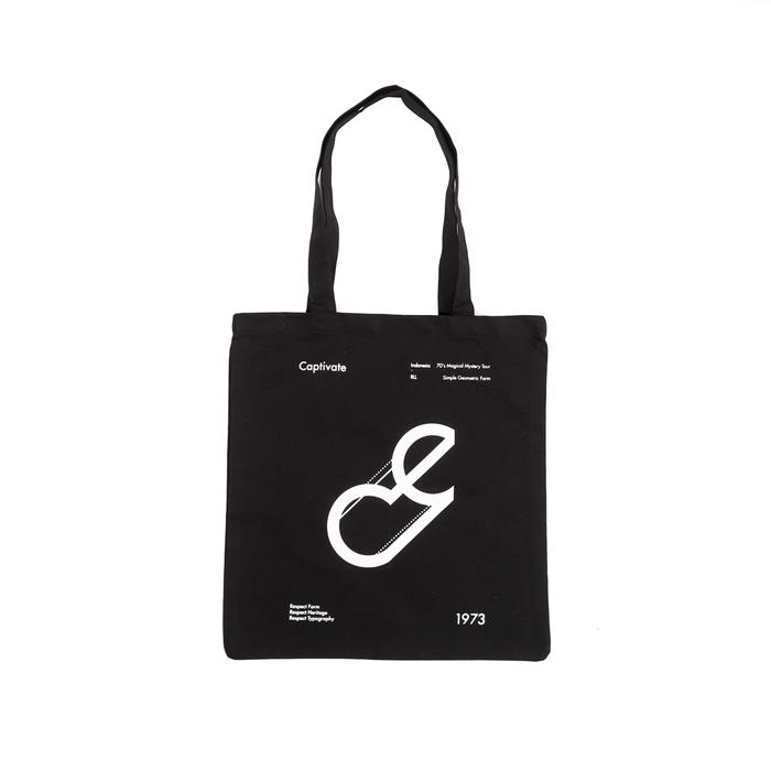 Gambar Captivate Union Artsy Totebag - Hitam dari Dyllco Official Kota Bandung Tokopedia