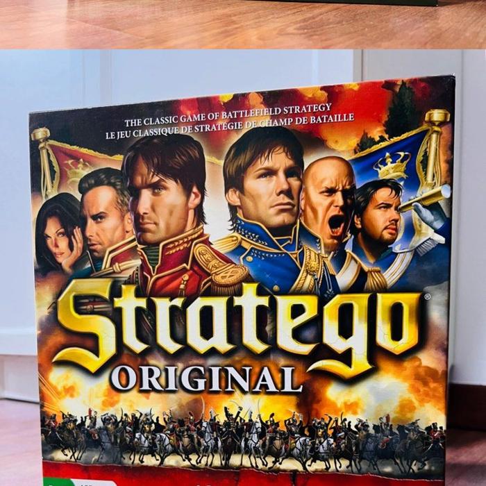 Gambar Stratego Board Game Original Battlefield Strategy Game dari StarjoySingapore undefined Tokopedia