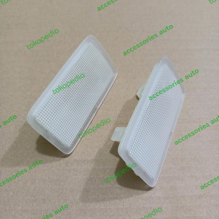 Gambar Lampu plafon sun visor Innova reborn Fortuner vrz Hilux revo original dari Accessories Auto undefined Tokopedia