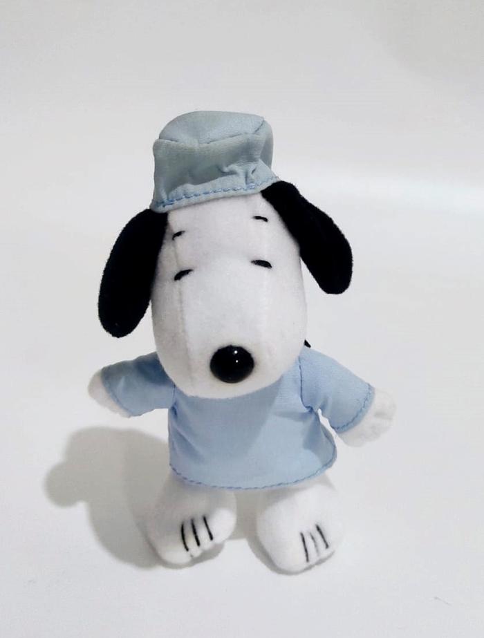 Gambar Boneka Snoopy Surgeon The Man Lives Of Snoopy MCD Original dari Lilnuttree_NEW undefined Tokopedia