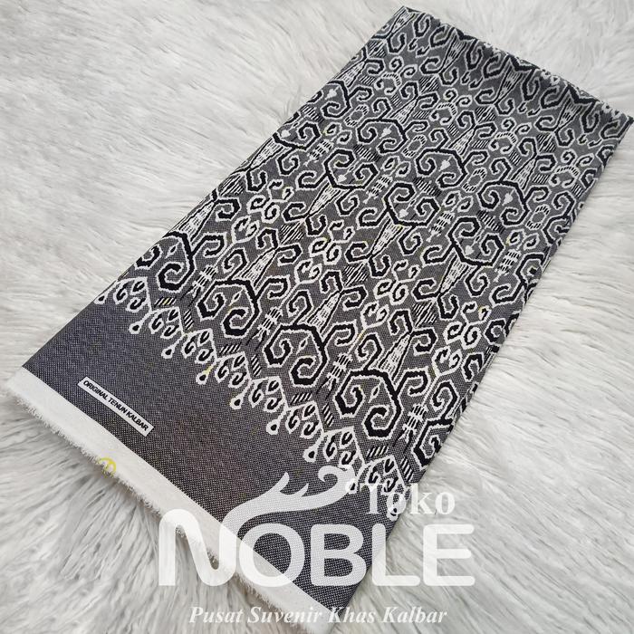 Gambar Kain Batik Motif Dayak Kalimantan Barat - Hitam-Putih dari Noble Pontianak undefined Tokopedia
