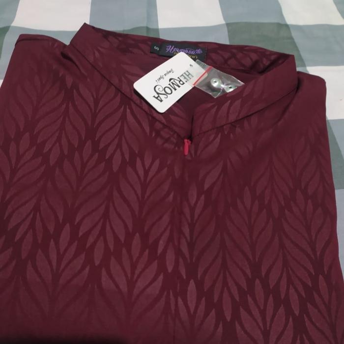 Gambar GAMIS SYARI GAMIS EMBOS HERMOSA MAROON GAMIS EMBOS MOTIF PADI - Maroon, XXL dari Hermosa Apparel Gamis Grosir undefined Tokopedia