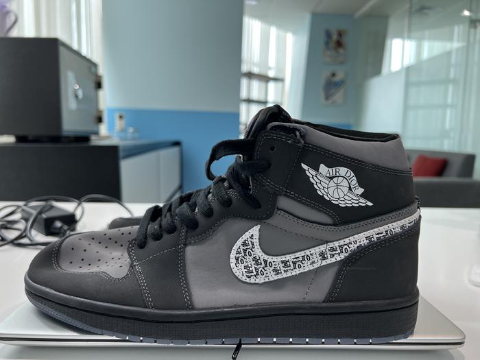 Low Top Air Jordan Dior Stockx Jordan 1s Aj One Dior Dior Air - Main Image