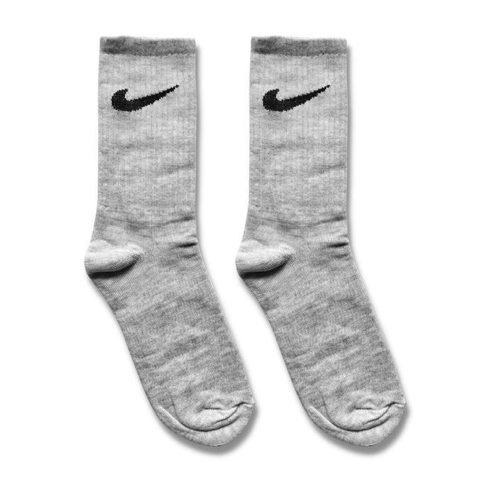 Gambar Kaos Kaki Nike Panjang - Abu Muda dari Lazar undefined Tokopedia