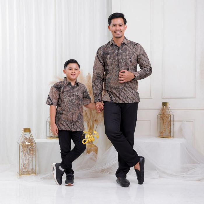 Gambar seragam batik keluarga modern couple sarimbit kondangan motif ayra Gou - Hem Anak, M dari Batik Syailendra undefined Tokopedia