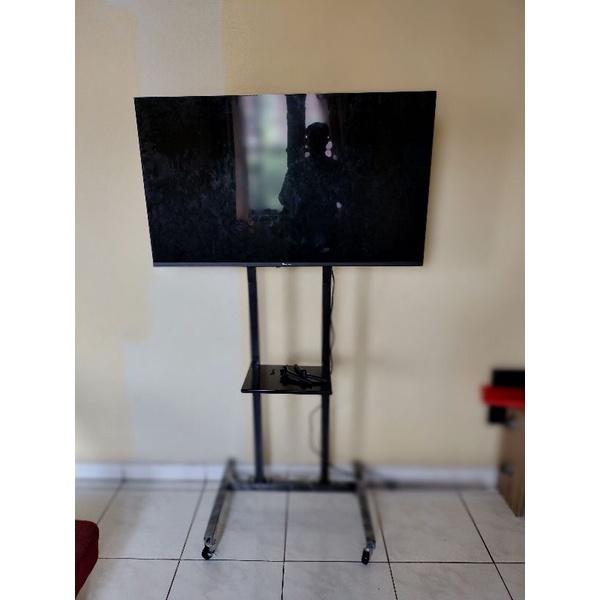 Gambar bracket tv standing ada roda 24 32 40 42 43 50 55 65 inch - ukuran 24-43 dari Base Electronic Store undefined Tokopedia