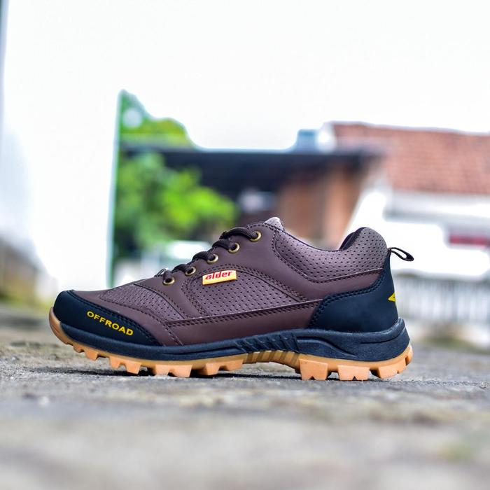 Gambar sepatu import pria sepatu gunung hiking camping sepatu pria pendaki - coklat lama, 39 dari Davis Chase Youe Dreams undefined Tokopedia