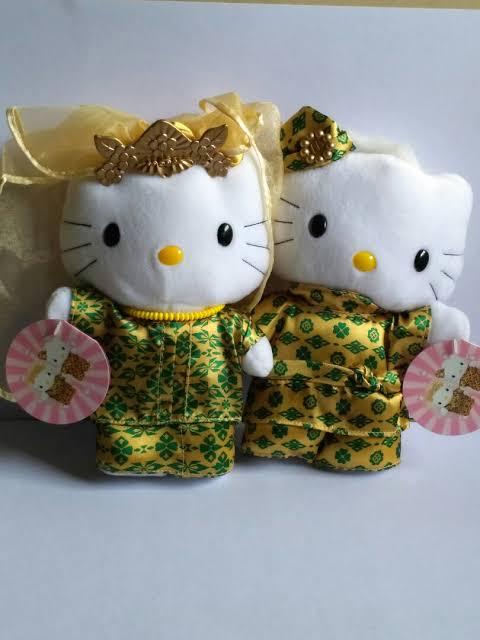 Gambar Boneka Hello Kitty Couple Wedding MCD - MALAY, BOY dari MaduKids22 undefined Tokopedia