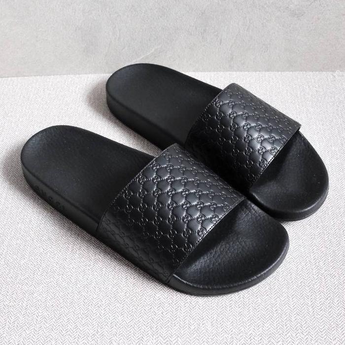 Jual Gucci Sandal Slides Men Logo Signature in Black - Kota Surabaya -  gleecious bags (PM) | Tokopedia