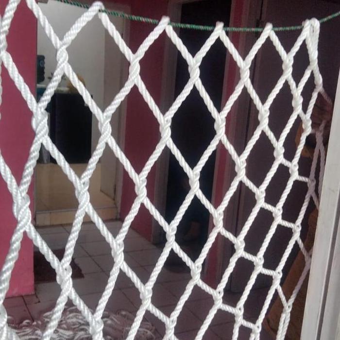 Jual jaring safety net proyek 6mm nilom lubang 10 cm x10cm - Kab ...