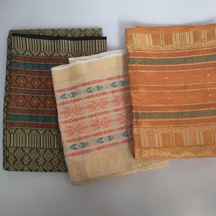 Gambar kain songket / kain wisuda /kebaya / kebaya modern dari Mojang Priangan3 undefined Tokopedia