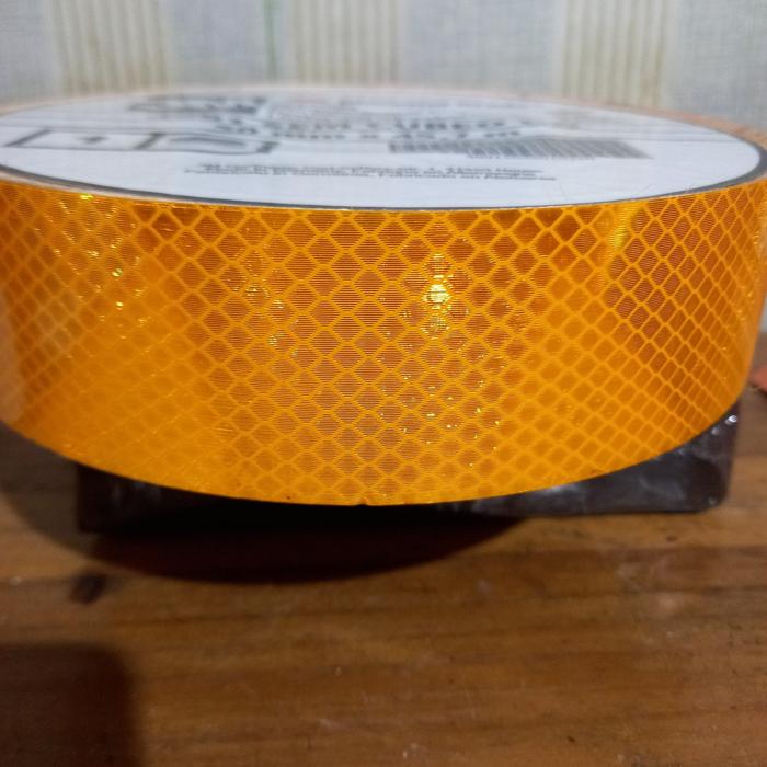Gambar stiker reflective 3m 4083 - diamond grade yellow green - 3M 4091 Kuning dari jaya tape insulation undefined Tokopedia