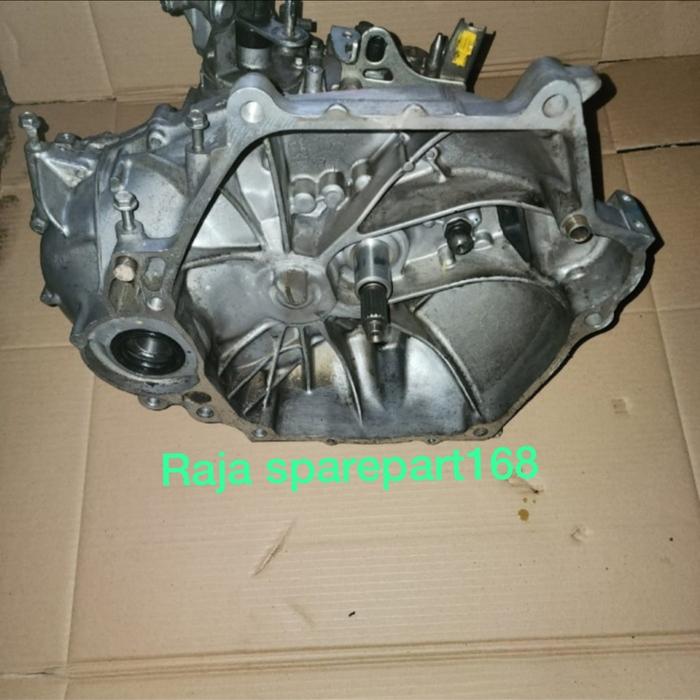 Gambar transmisi perseneling gearbox gir box Honda Mobilio manual copotan dari Rajasparepart168 undefined Tokopedia