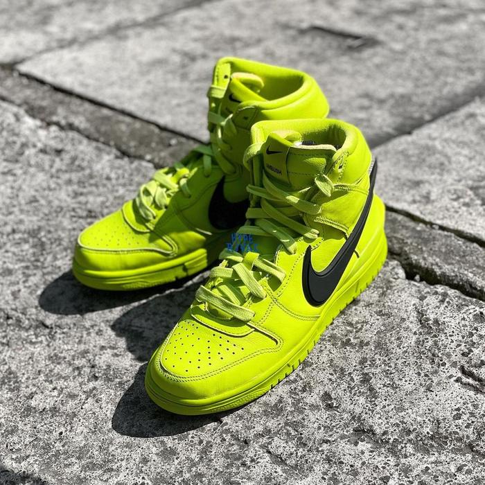 First Copy Neon Green Dunks Nike Dunk Low Older Kids' Shoes