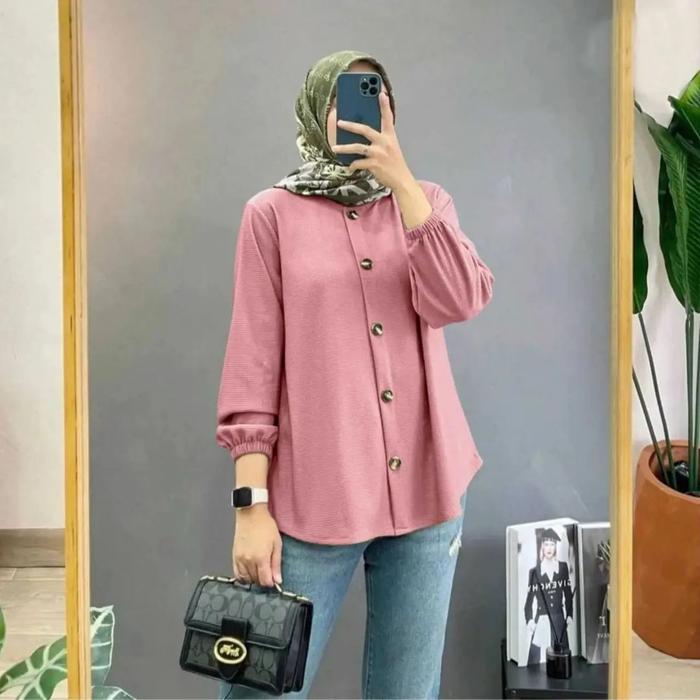 Gambar Kemeja Wanita Lengan Panjang Polos Crinkle Kemeja devanka Shirt - Merah Muda, L dari TOF Store_NEW undefined Tokopedia