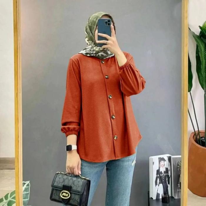 Gambar Kemeja Wanita Lengan Panjang Polos Crinkle Kemeja devanka Shirt - brick, XL dari TOF Store_NEW undefined Tokopedia
