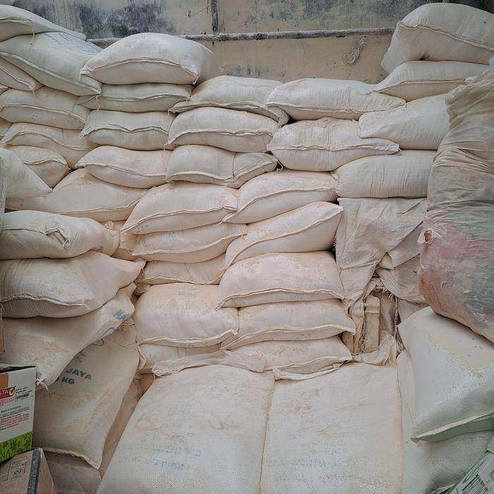 Gambar Kapur Dolomit Pertanian dan Peternakan Karungan 50 kg - 50 kg dari RUMAH DELIMA undefined Tokopedia