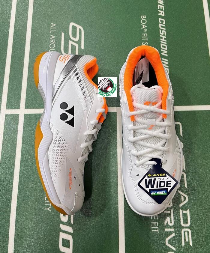 Gambar NEW 2023 Sepatu Badminton Yonex SHB 65 Z3 / shb 65 z3 Original - WHITE ORANGE dari Hoky Acc Fashion undefined Tokopedia