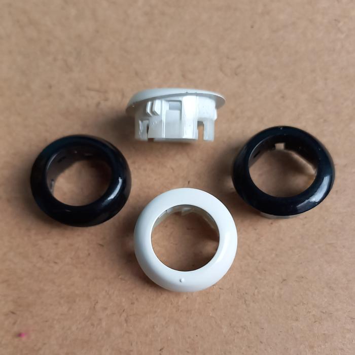 Gambar Ring Sensor Parkir Depan Toyota Rush dan Daihatsu Terios OriginaL - Hitam dari Nabil Autopart_NEW undefined Tokopedia