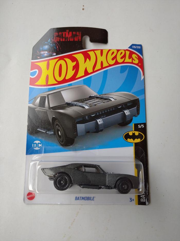 Gambar Hot Wheels Batman Batmobile - BatmobileGrey dari Tomaku Toys undefined Tokopedia