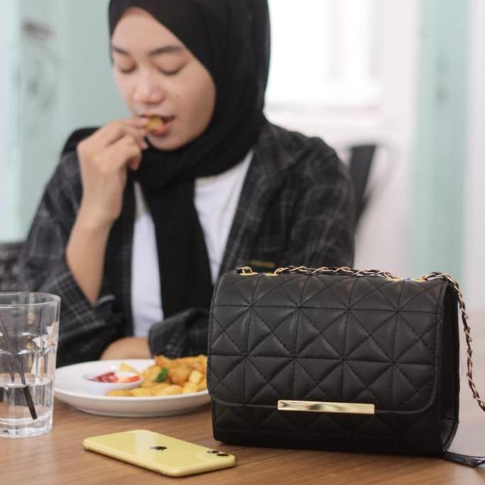 Gambar TAS SELEMPANG/SLING BAG/ HAND BAG WANITA MURAH NIRKAVA - Hitam dari Jaeger House undefined Tokopedia