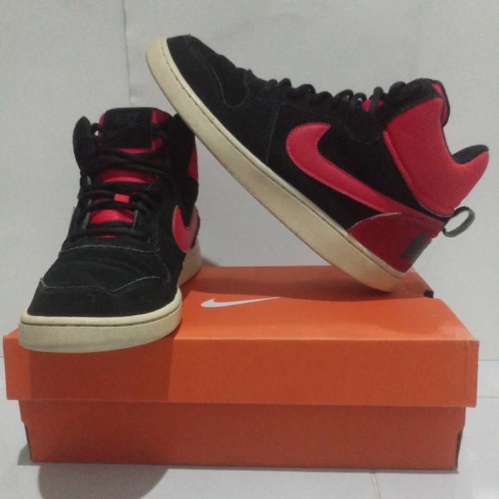 nike court borough 42.5