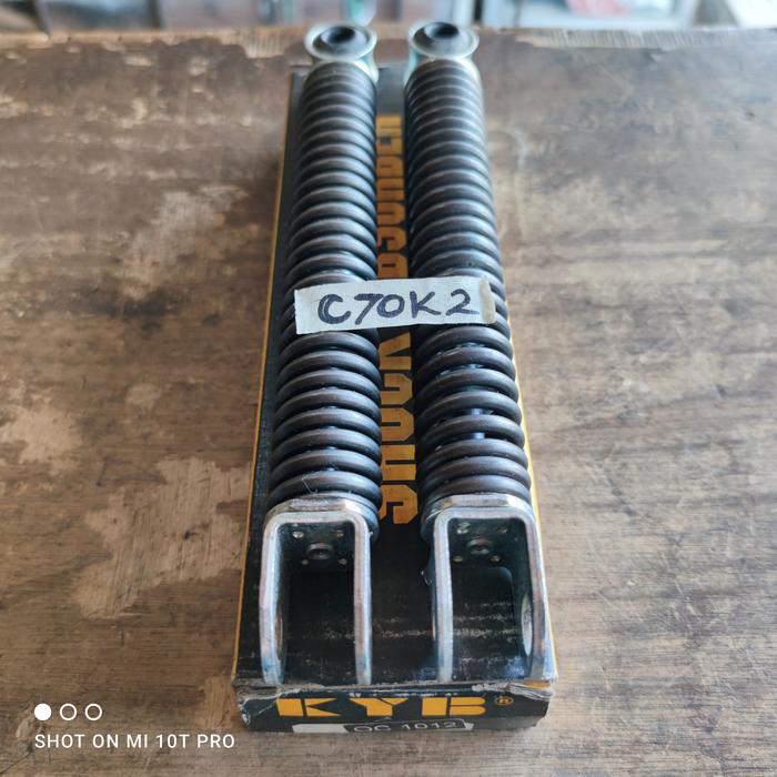 Gambar Shock Depan Honda C70 C700 C800 Astrea 800 Star Original Kayaba dari Mini Classic undefined Tokopedia