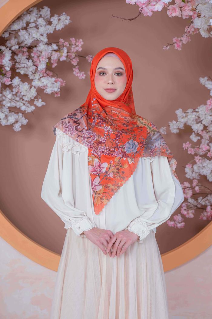 Gambar Zeta Scarves - Kanbatsu Series - Scarf Hijab Segiempat - Orange Squash dari Zeta Scarves undefined Tokopedia