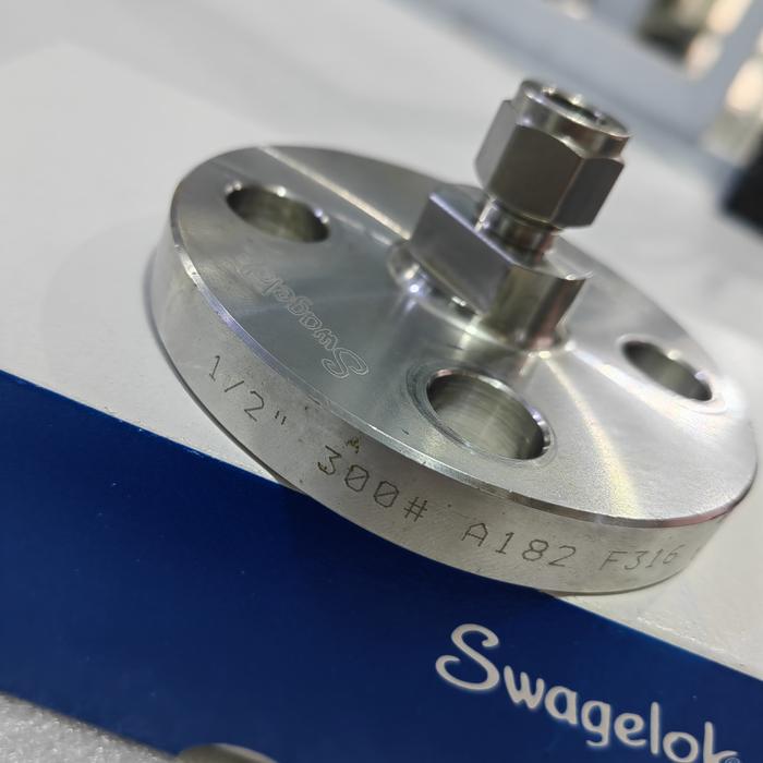 Jual Flange Adapter 3/8" OD ANSI 1/2" 300RF SS316 Swagelok SS600F8