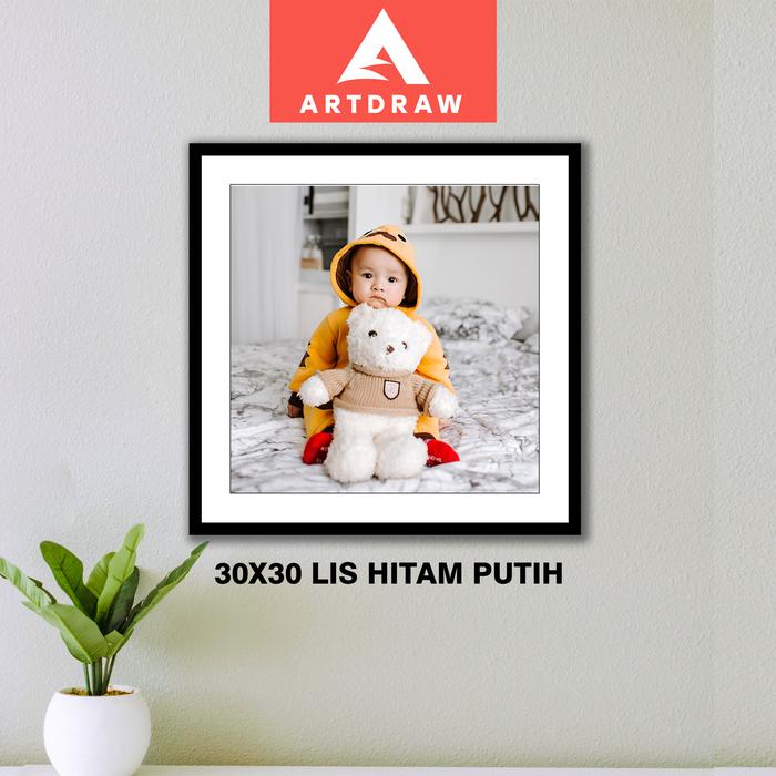 Gambar cetak foto bingkai exclusive tnpa paku 30x30 cm - hitam putih dari Art.draw undefined Tokopedia