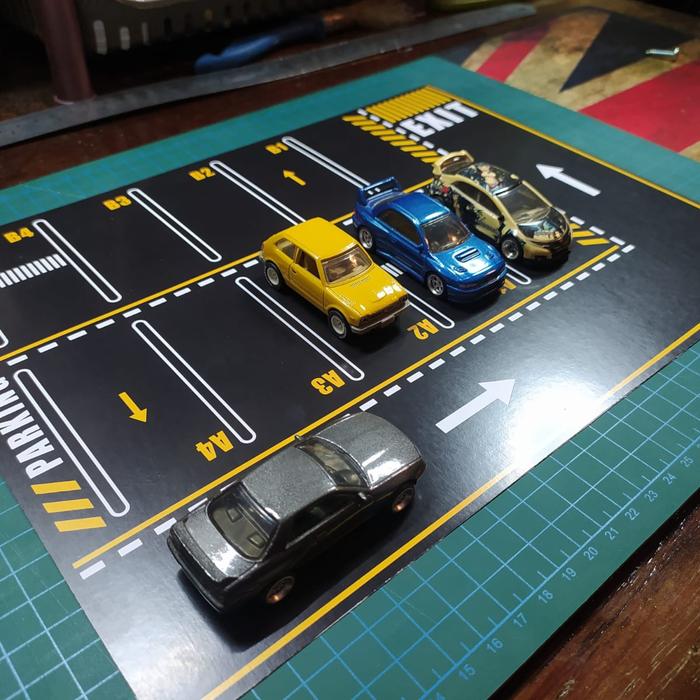 Gambar Diorama Parkiran Hotwheels Diecast Skala 64 Papercraft Warna Hitam - Hitam 2 dari TokoGarasihwku undefined Tokopedia