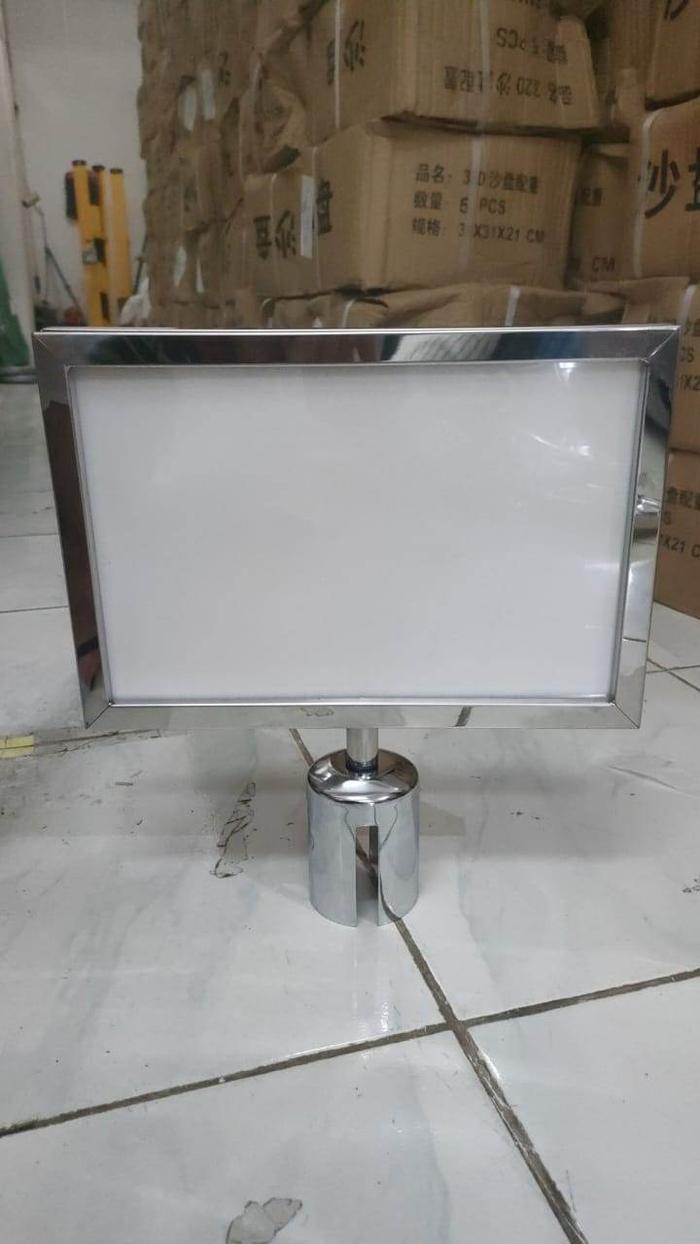 Gambar Sign Frame A4 Stainless Potrait / Landscape Papan Tiang Antrian - Landscape dari MegaSafety Indonesia undefined Tokopedia