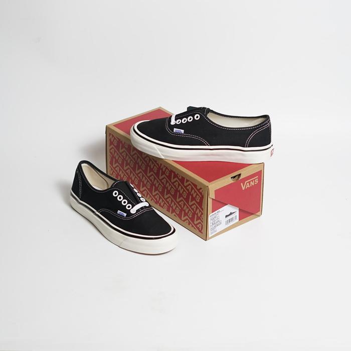 Gambar Vans authentic anaheim 44 dx black white - black white, 45 dari ac-shoes undefined Tokopedia