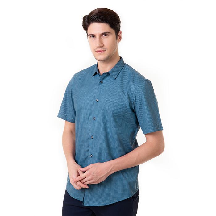 Gambar MANLY Kemeja Slim Fit Chinar Green - S dari MANLY Collection undefined Tokopedia