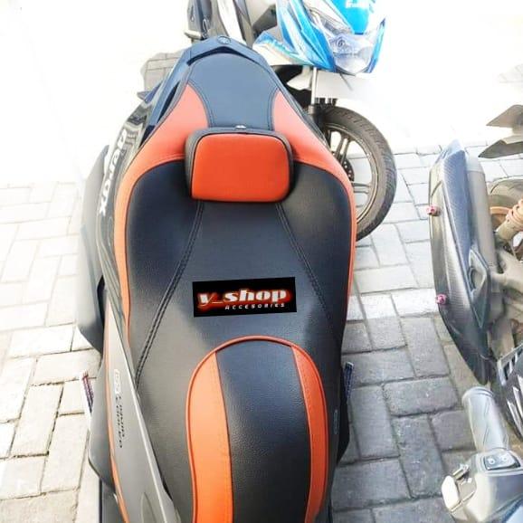 Gambar Jok Motor Modifikasi Yamaha Aerox 155 New Connected Model Cobra Pnp - HITAM ORANGE, AEROX 160 dari Gudang Jok Motor Bandung undefined 2 Tokopedia