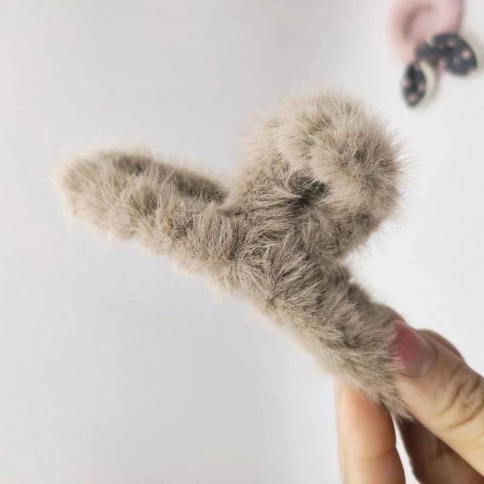 Gambar Jepit Rambut Bulu Premium Korean Fashion Jepitan Aksesoris RambutJedai - JR-96 COKLAT dari Alpe66 undefined Tokopedia