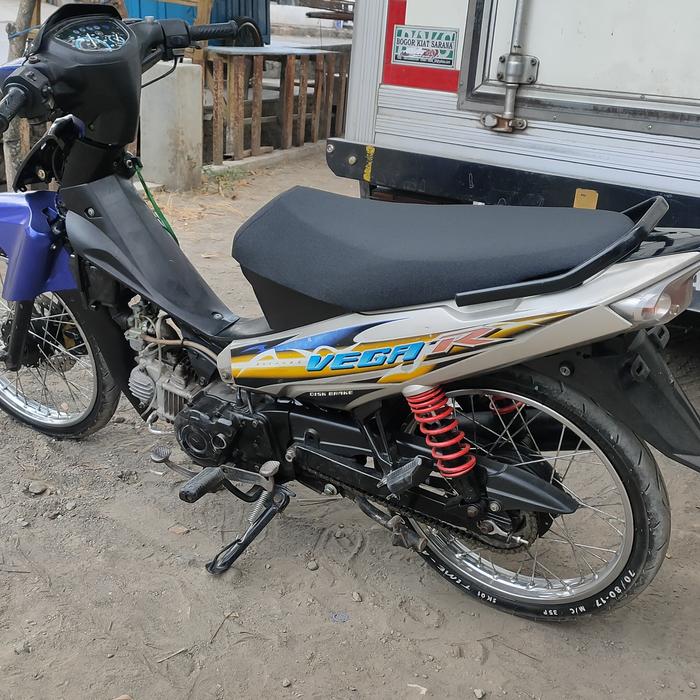 Gambar jok roadrace vega r new-jok vega r new road race-jok vega r new dari Alfi Berkah Jok undefined Tokopedia