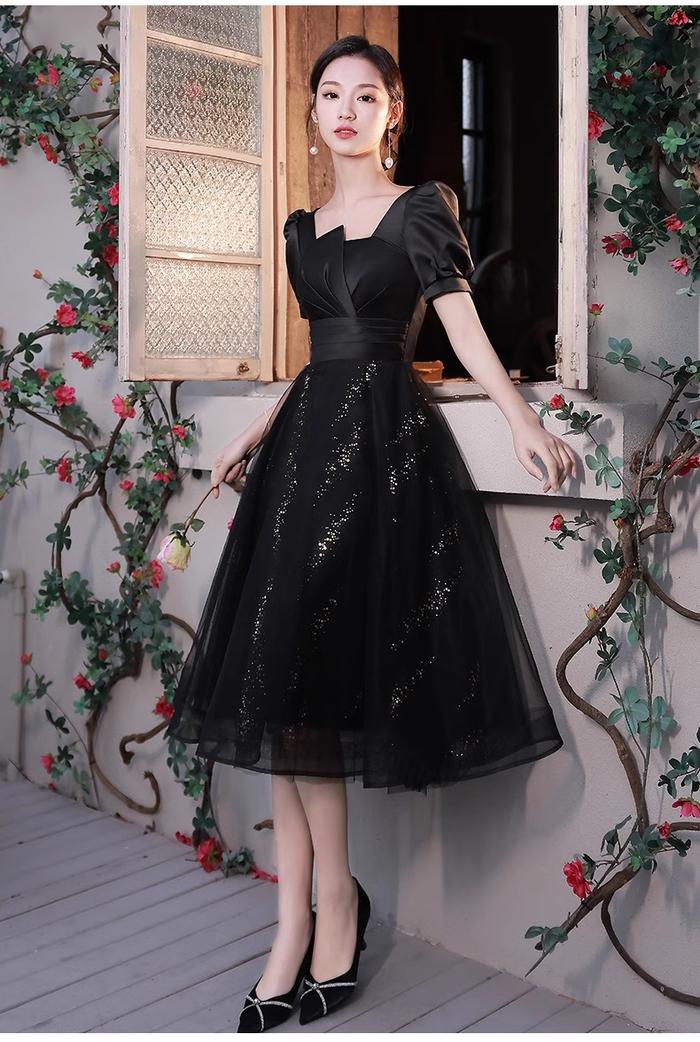 Gaun Pesta 2310013 Hitam V Neck Lengan Pendek Dress - Rok Sebetis, L