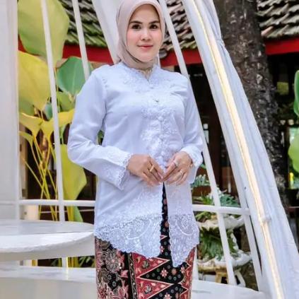 Gambar kebaya encim polos modern setelan rok betawi - 3, M dari renil kebaya undefined Tokopedia