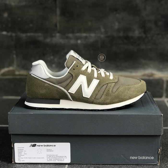 Gambar New Balance Classic 373 V2 Suede Dark Grey White Black Gum Original - Olive Green, 44 dari segenproject undefined Tokopedia